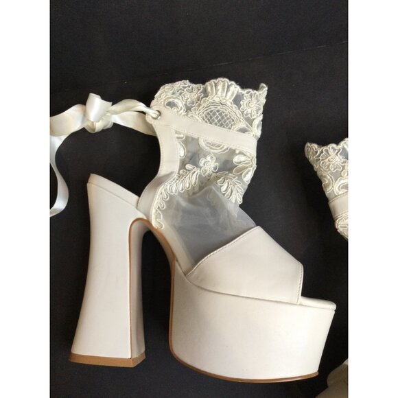 Widow Lace Platform Heels Size 8 M Coquette Romantic Goth Fairy Whimsigoth - Picture 10 of 11